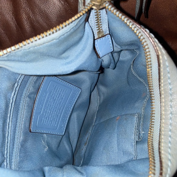 Authentic Coach Crossbody purse - Picture 5 of 5